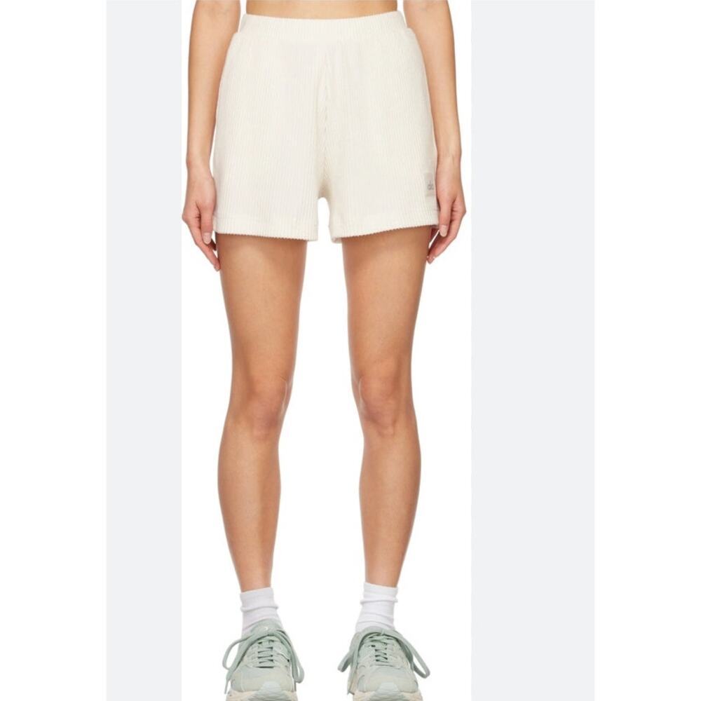 ALO Yoga Muse Ribbed Shorts